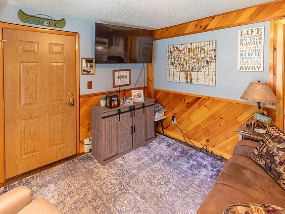 3rd image of 9652 Fieldstone Dr #3A