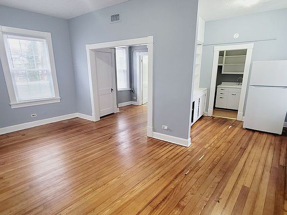 3rd image of 11 W Princeton Cir #9A