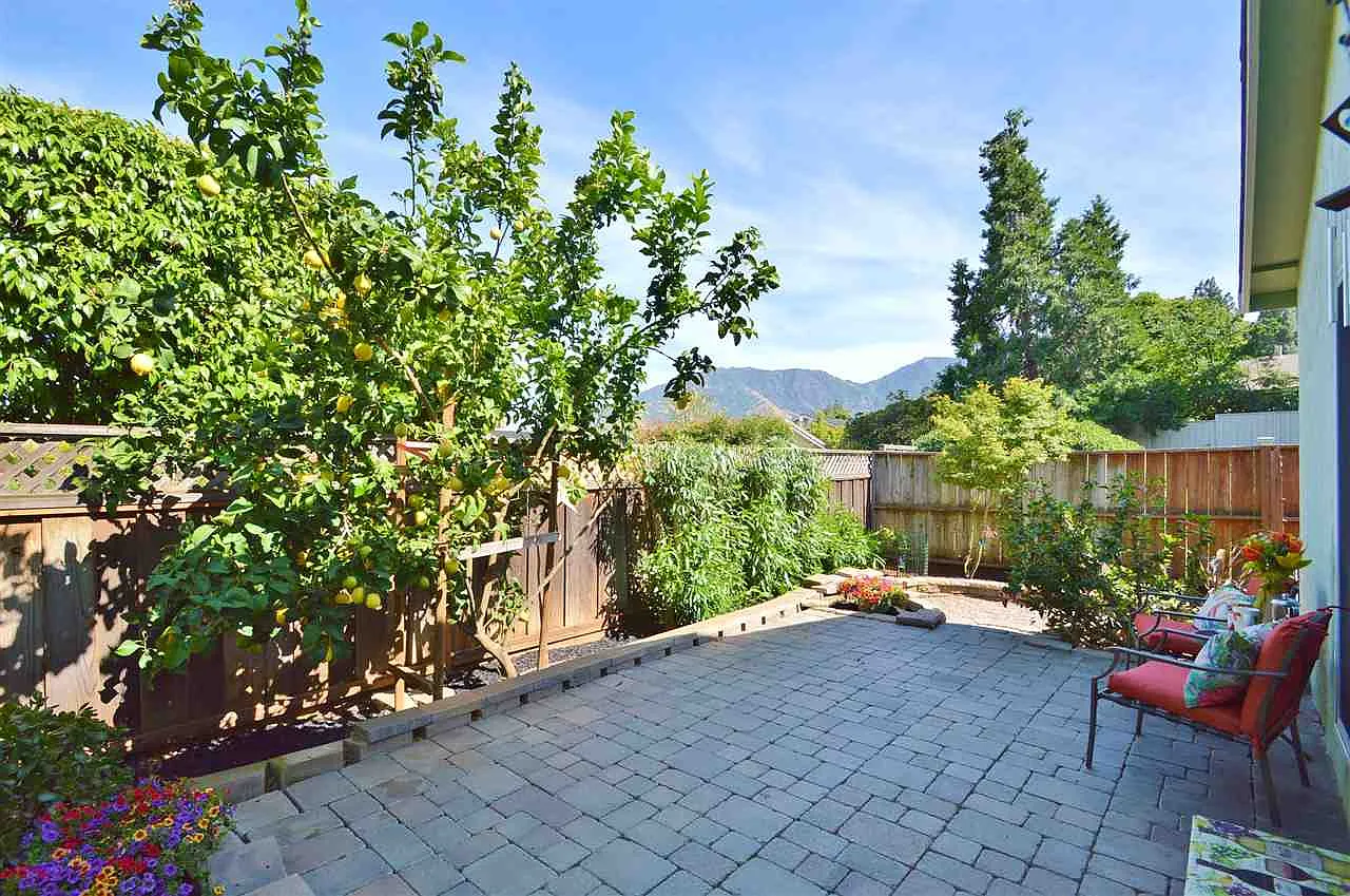 129 Mount Etna Dr photo 1