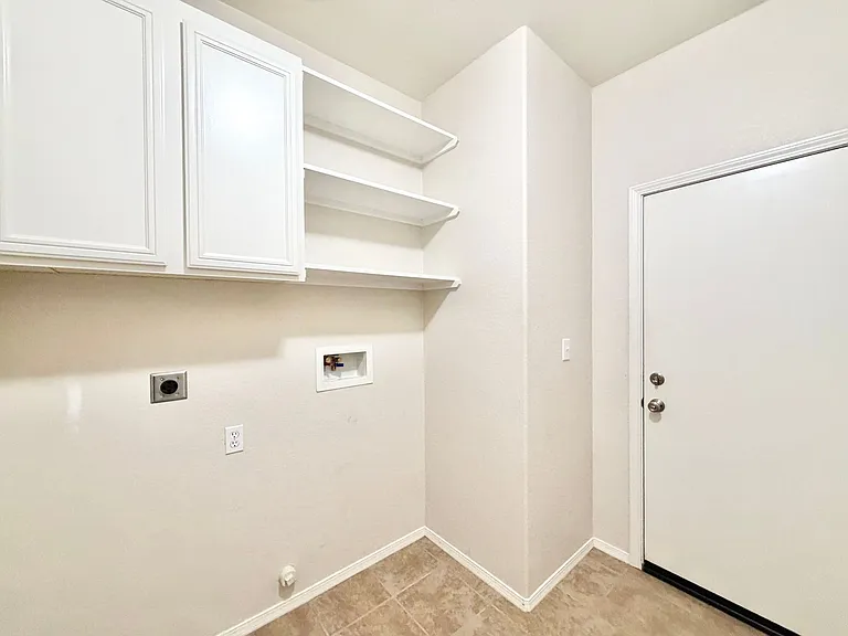 36367 Sicily Ln — Photo 17