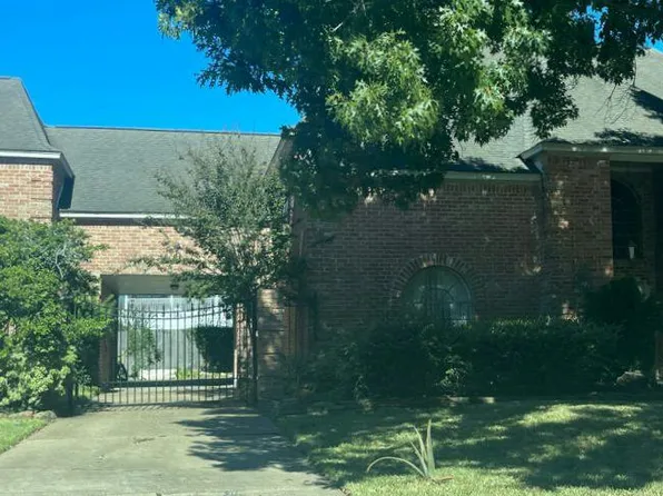 3318 Chapel Bend Dr, Houston, TX 77068