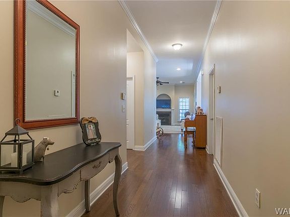 2nd image of 3664 Northridge Cir