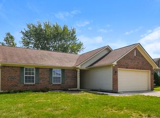 9695 Claymore Dr, Fishers, IN 46038