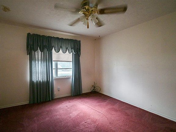 4th image of 11801 Manon Dr