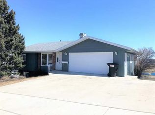 720 8th Ave NE, Mandan, ND 58554