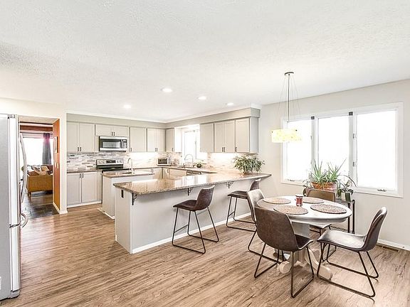 4th image of 10800 Creek Moss Ln