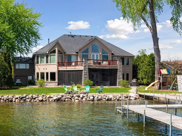 205 Woodpecker Ridge Rd, Tonka Bay, MN 55331