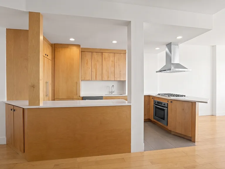 225 W 83rd St #18KL — Photo 4