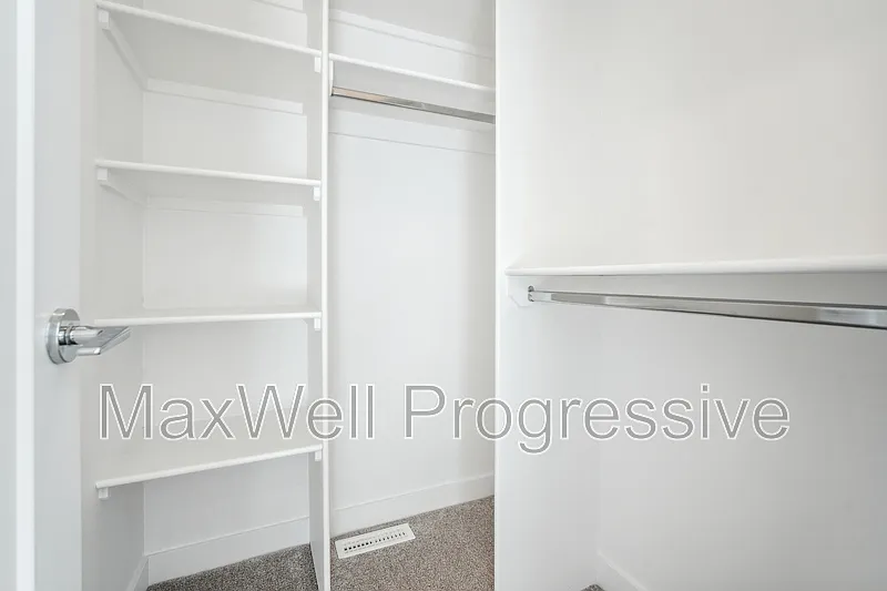 77th St NW #7803