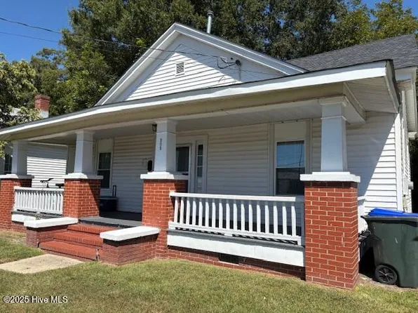 208 E Vernon Avenue, Kinston, NC 28501