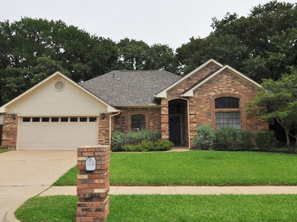 1st image of 1521 Kingwood Dr
