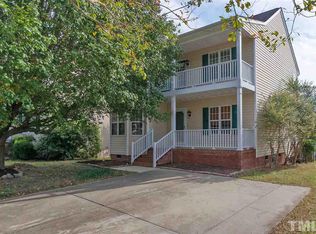 1517 Crag Burn Ln, Raleigh, NC 27604