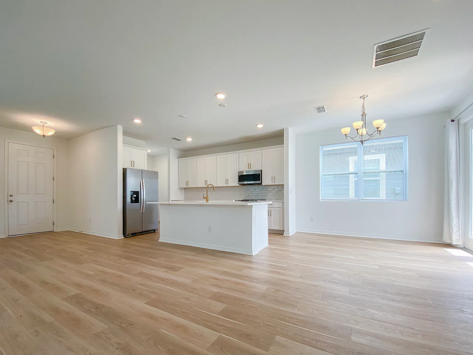 11135 Green Citron Aly — Photo 4