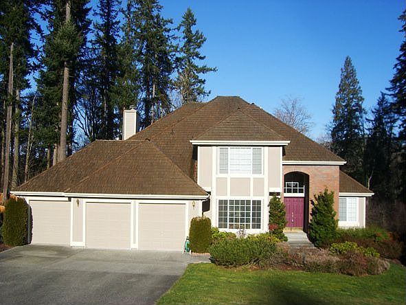 Beautiful 1/2 acre lot!