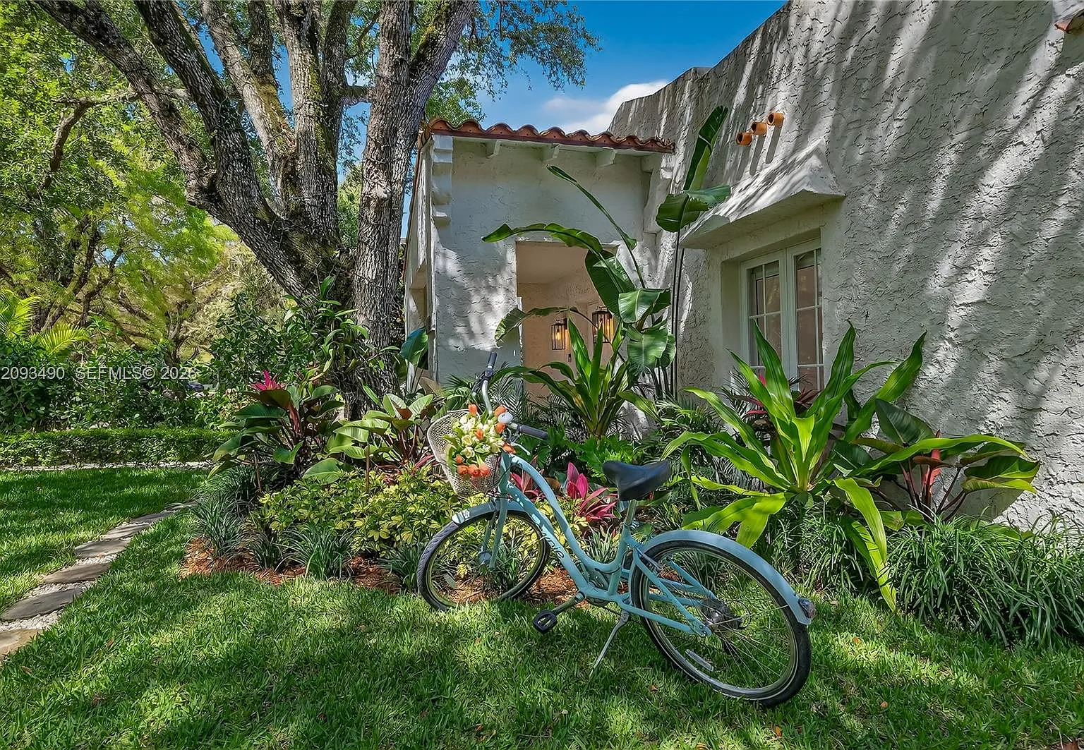 Coral Gables Sec A — Photo 4