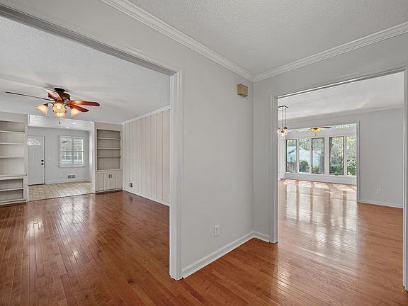 5th image of 3 Holly Tree Ct