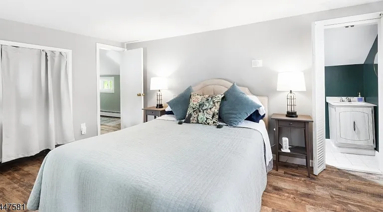 209 Hudson Ave — Photo 22