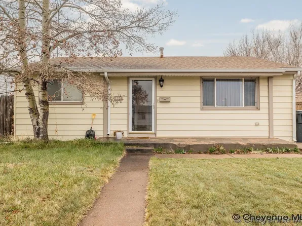 344 Cribbon Ave, Cheyenne, WY 82007