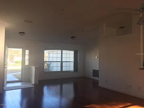 3 bed, 1477 sqft, $1,800 — Photo 2