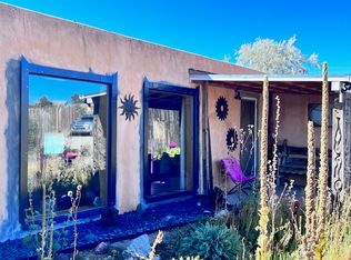 7 Suncatcher Rd, Taos, NM 87571