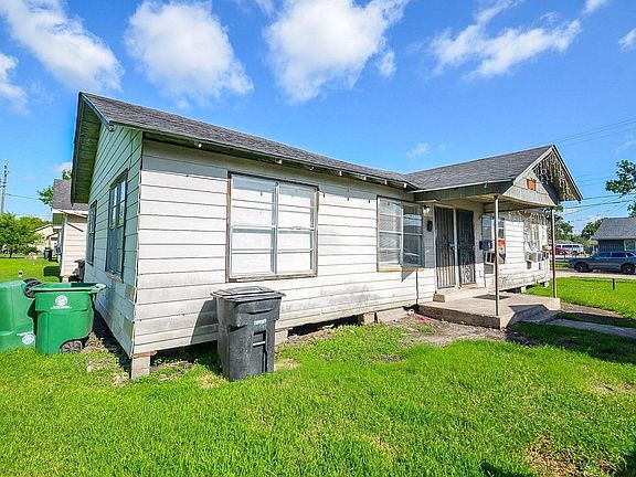 3rd image of 6010 Collingsworth St APT 2