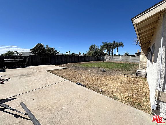 3rd image of 837 W Fontlee Ln