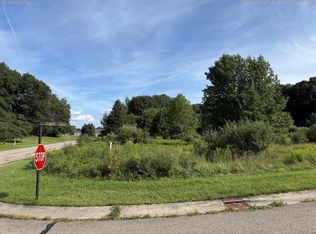 2289 Equestrian Trail Dr, Metamora, MI 48455