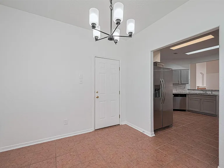 12230 Hawthorne Hill Cir — Photo 15