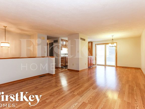 2nd image of 6702 Revere Ln