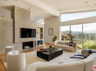 3423 Scadlock Ln, Sherman Oaks, CA 91403