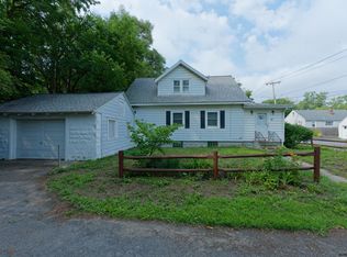31 Zoar Ave, Colonie, NY