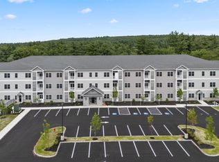 10100 S Willow St #302, Manchester, NH 03103