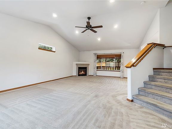 2nd image of 1139 Canna Ct SE