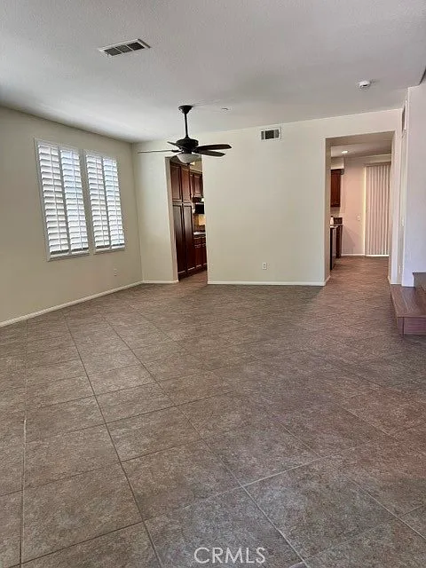 5 bed, 2670 sqft, $3,500 — Photo 3