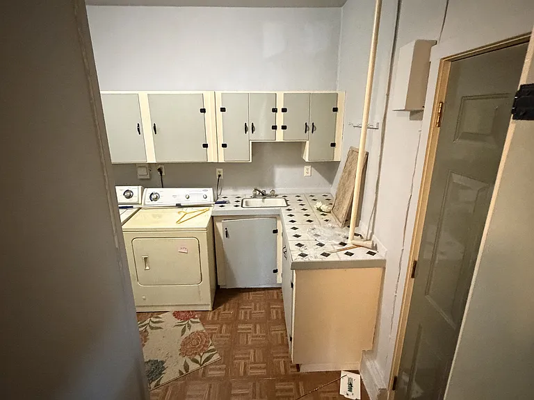 1429 N Walnut Grove Ave — Photo 9