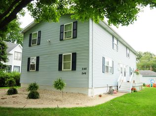248 S Walnut St, Manteno, IL 60950