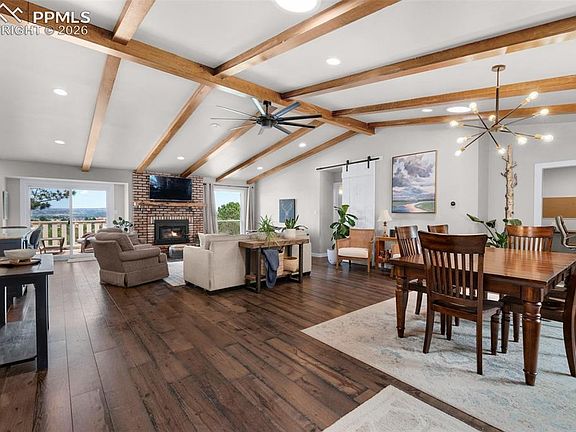 2nd image of 890 Point Of The Pines Dr