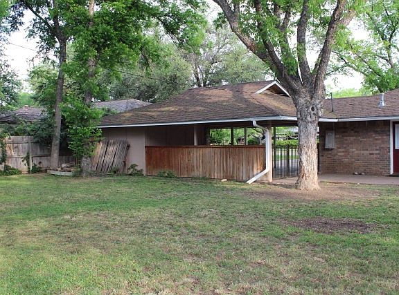 2nd image of 2719 Live Oak St