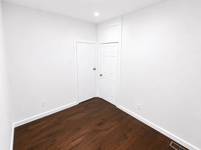 233 Rose St — Photo 10