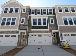 10005 Secluded Garden Dr, Apex, NC 27523