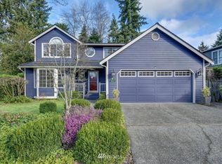 7622 NE 8th St, Medina, WA 98039