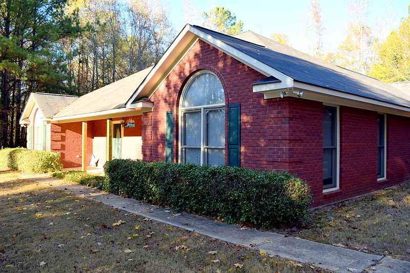 NICE BRICK HOME