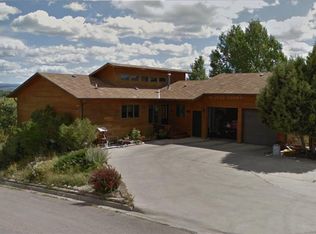 902 Cliff Dr, Saratoga, WY 82331