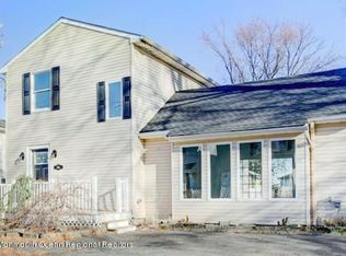 714 Beach View Ave, Union Beach, NJ 07735