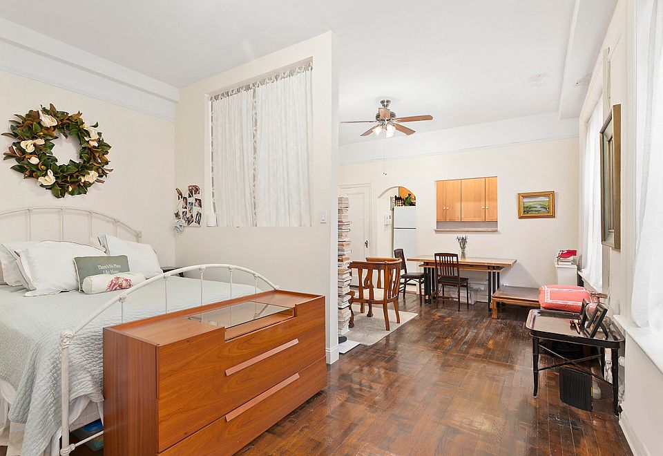 1st image of 140 W 79th St APT 3C