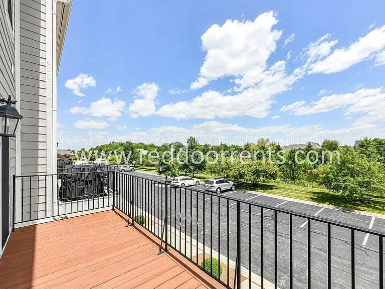 13340 Golden Gate Dr E — Photo 33