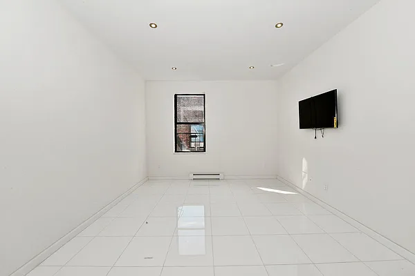 Rented by J Misrahi Realty Corp | media 3