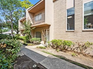 1115 Augusta Dr APT 6, Houston, TX 77057