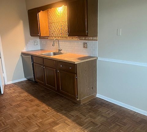 4th image of 612 N Shady Retreat Rd APT 66