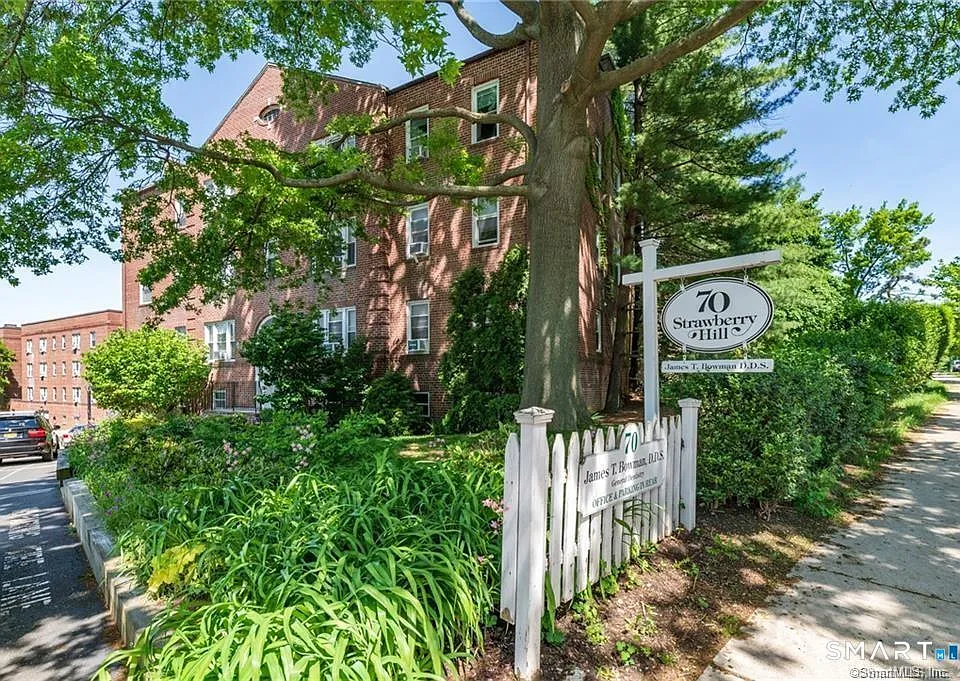 70 Strawberry Hill Ave #5-2A
